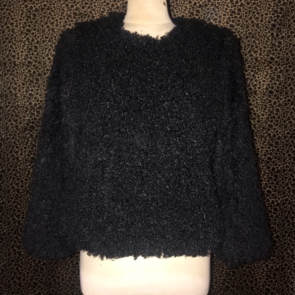 🖤LUC-CE Black Fuzzy Sweater 🖤